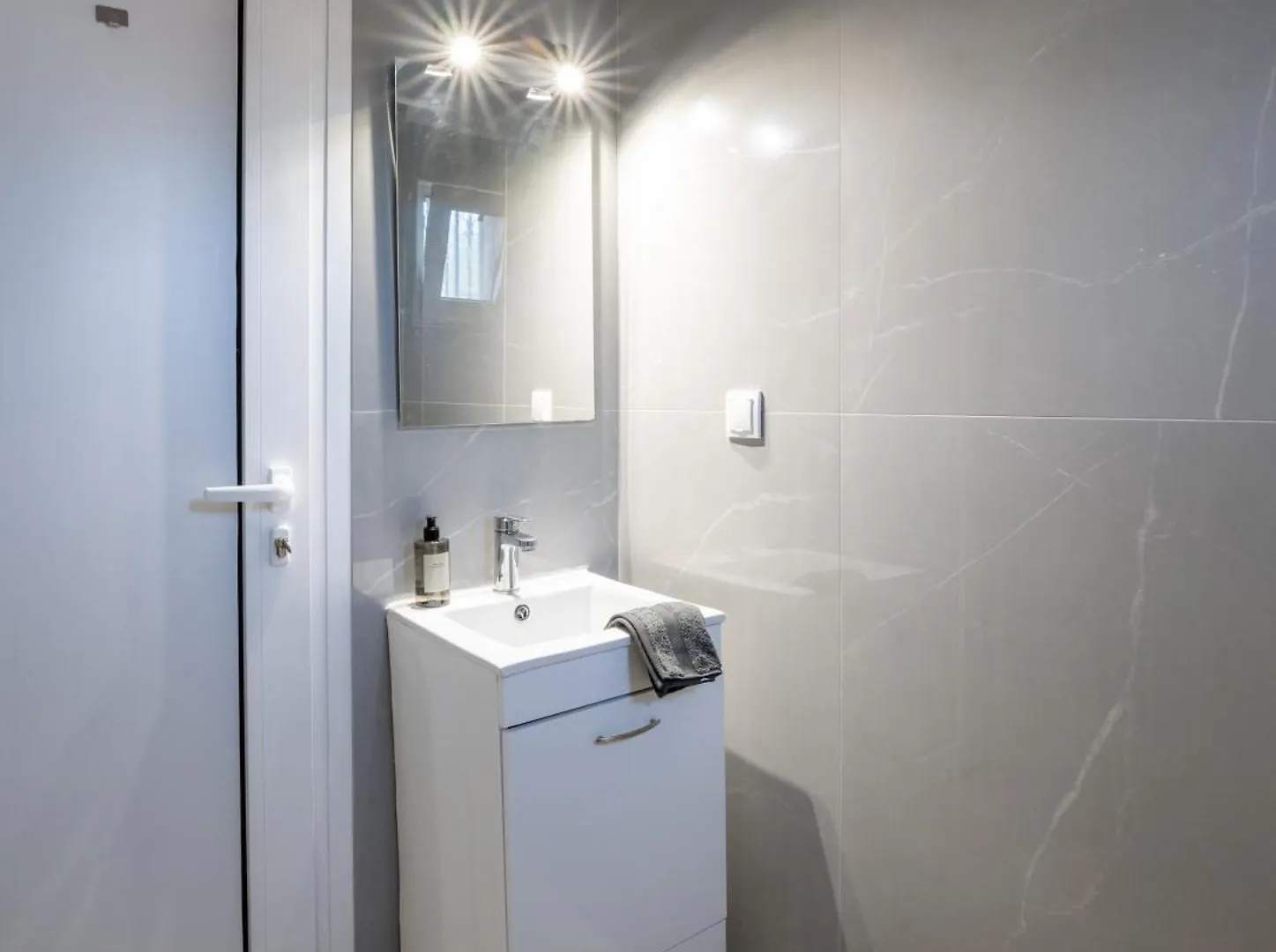 Azure Nikiti Apartment