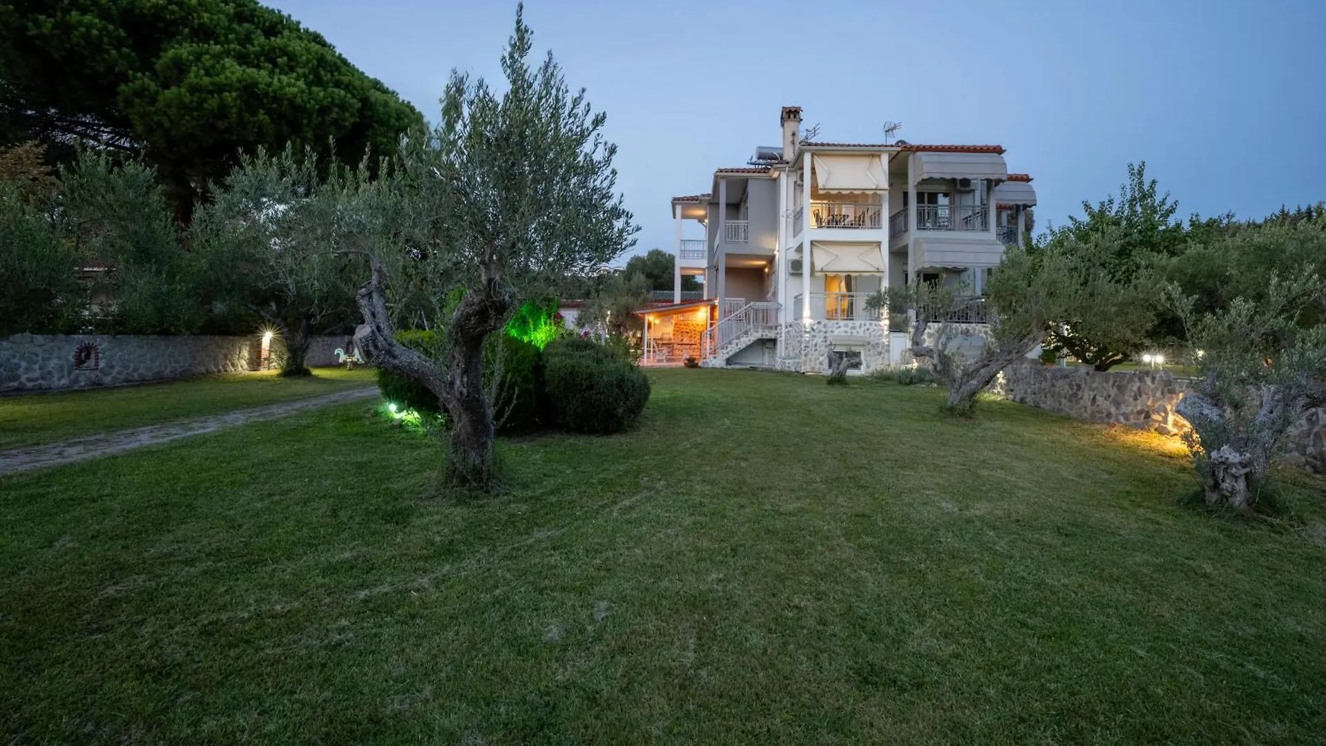 Azure Nikiti Apartment 0*, Nikiti (Sithonia) Greece